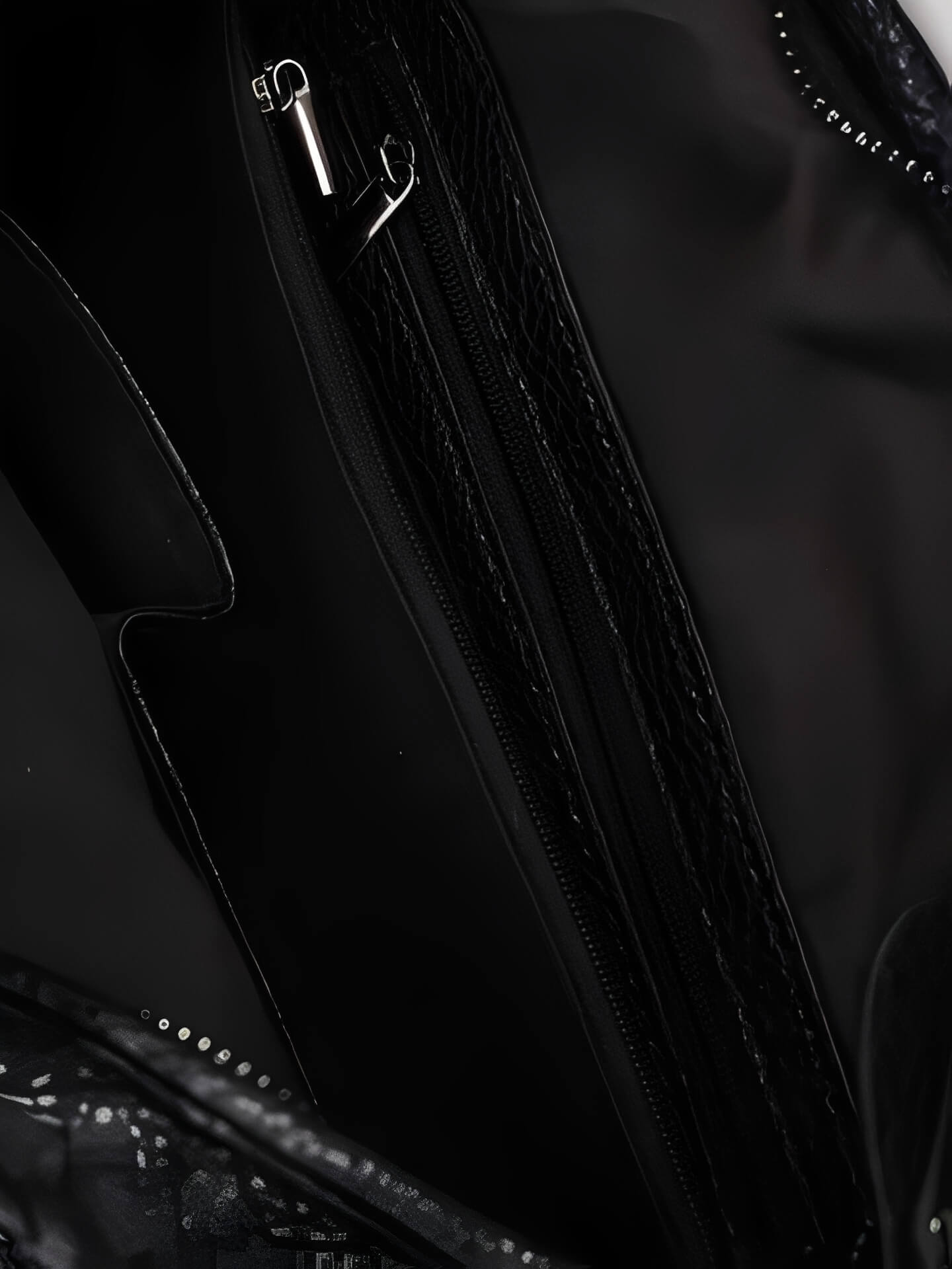 Bolsa Feminina de Ombro Meia Lua em Couro PU Trançado - Antonieta