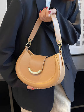Bolsa Feminina De Ombro Meia Lua em Couro PU com Alça Ajustável - Patricia