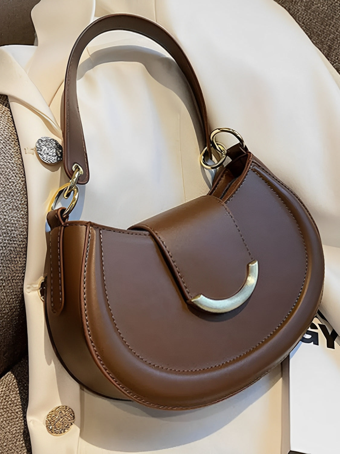 Bolsa Feminina De Ombro Meia Lua em Couro PU com Alça Ajustável - Patricia