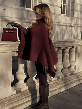 Casaco Poncho Assimétrico de Gola Alta Estruturado - Lenir