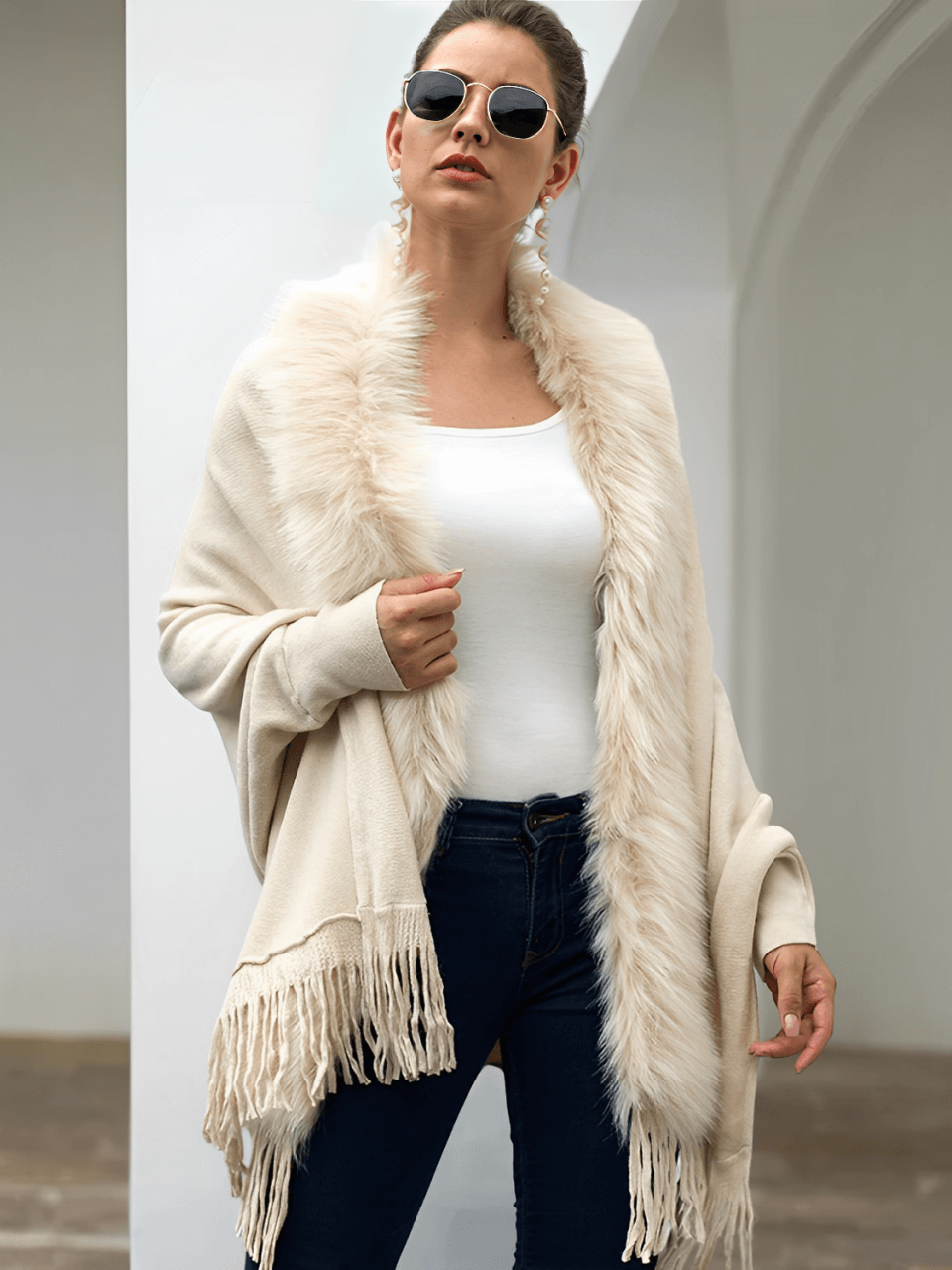Cardigan de Tricô com Gola Peluciada e Franjas  – Viviane