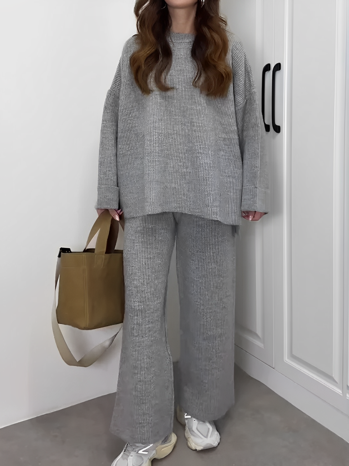 Conjunto Feminino de Tricô Canelado com Suéter Oversized Mullet e Calça com Cintura Alta Elástica - Elis [FRETE FULL]