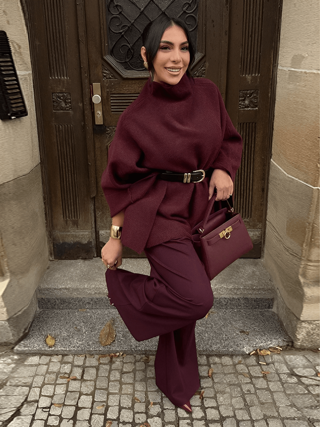 Casaco Poncho Assimétrico de Gola Alta Estruturado - Lenir