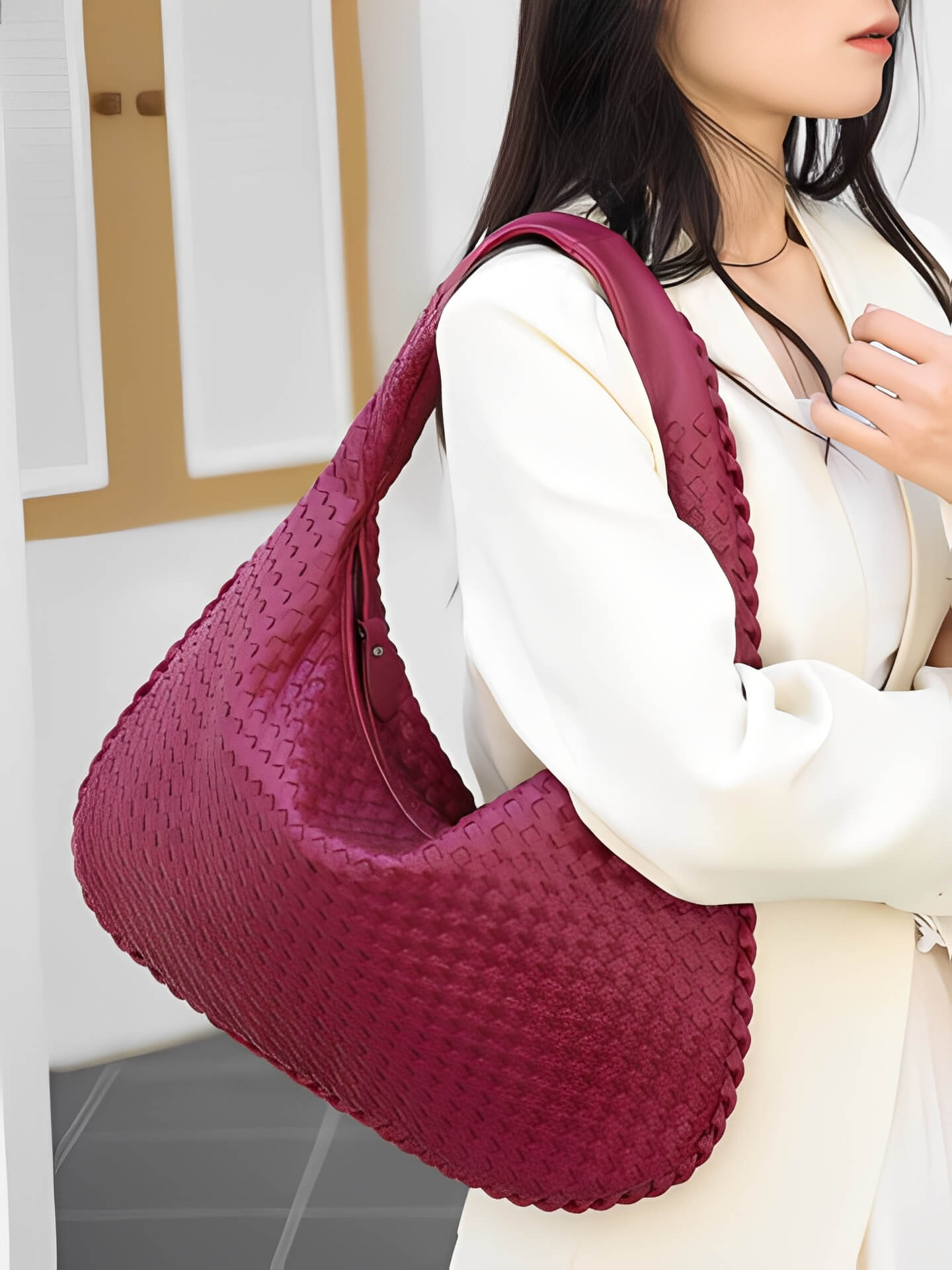 Bolsa Feminina de Ombro Meia Lua em Couro PU Trançado - Antonieta