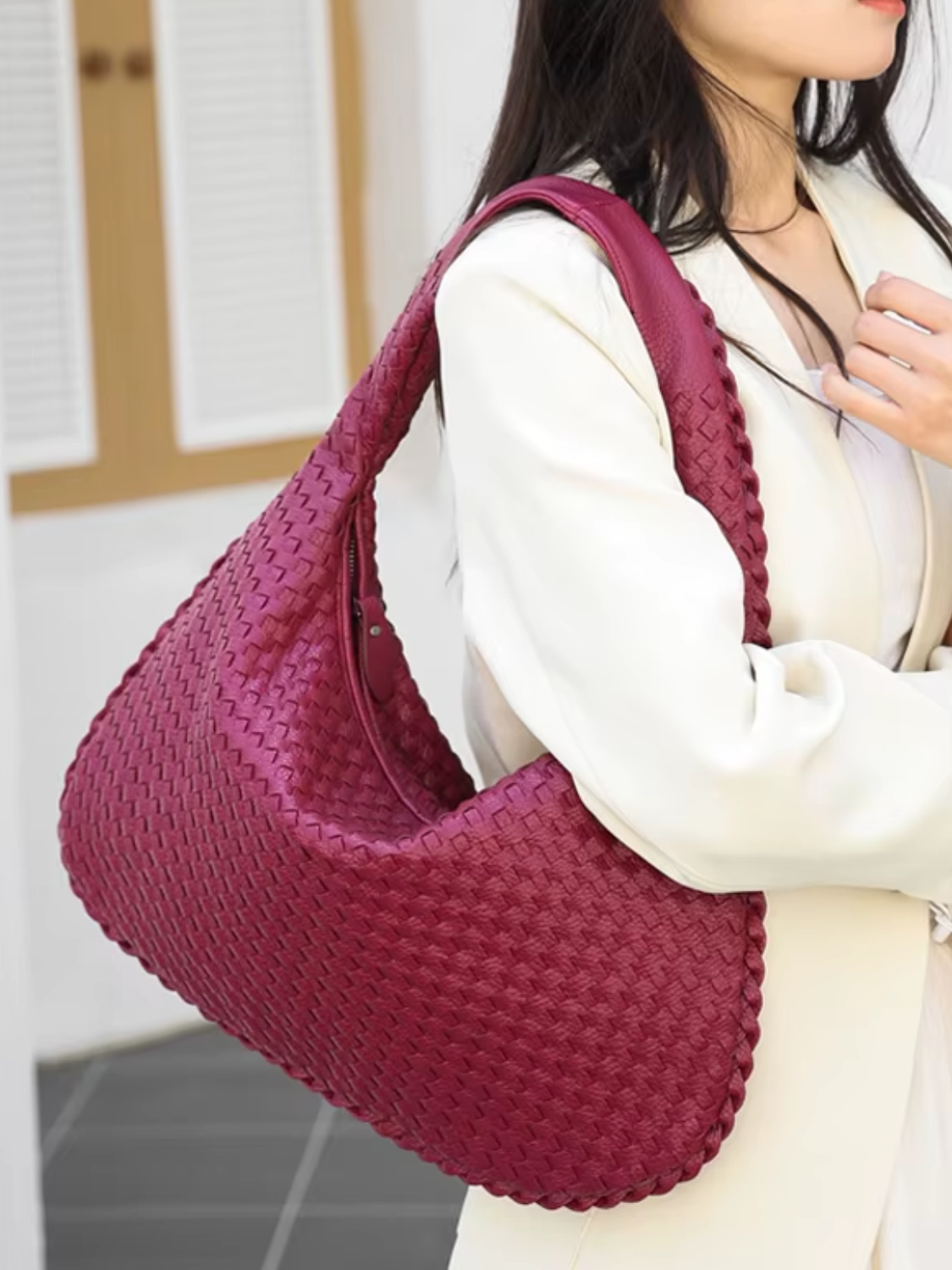 Bolsa Feminina de Ombro Meia Lua em Couro PU Trançado - Antonieta