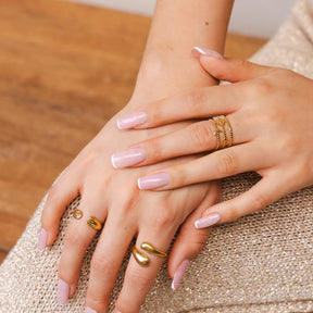 Anel Abraço Ajustável Banhado em Ouro 18K