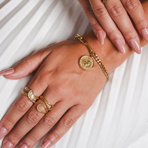 Anel Ajustável Ava Abstrato Banhado em Ouro 18K